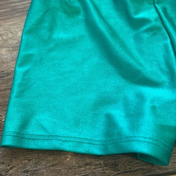 Pixie Lane High Shine Tumble Shorts 💚 Size 6 - Picture 4 of 4